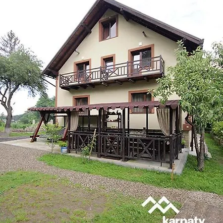 Gorec Деревянный коттедж Яремча