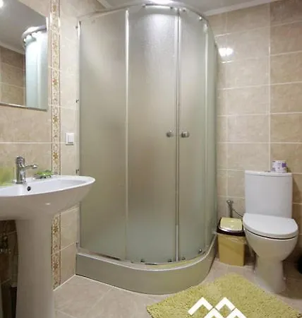 Деревянный коттедж Gorec Яремча